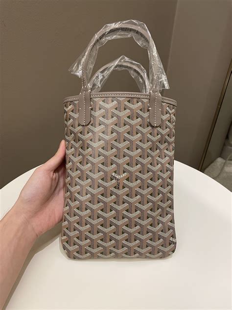 goyard sac poitier|sac de sac Goyard.